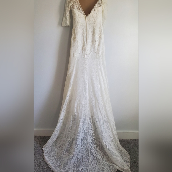 ¾ Sleeve All Over Lace Trumpet Wedding Dress-Size 6/8 - Picture 13 of 17